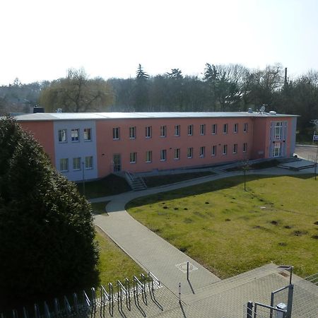 Sport Tourist Hostel Вайсенфельс Экстерьер фото