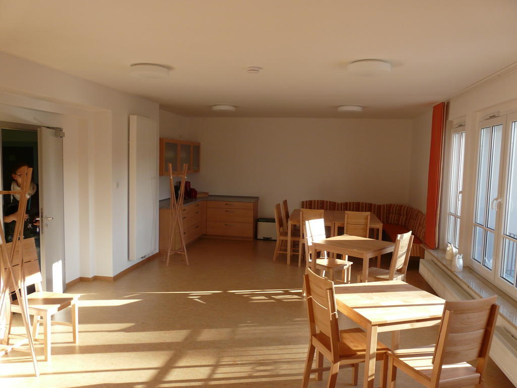 Sport Tourist Hostel Вайсенфельс Экстерьер фото