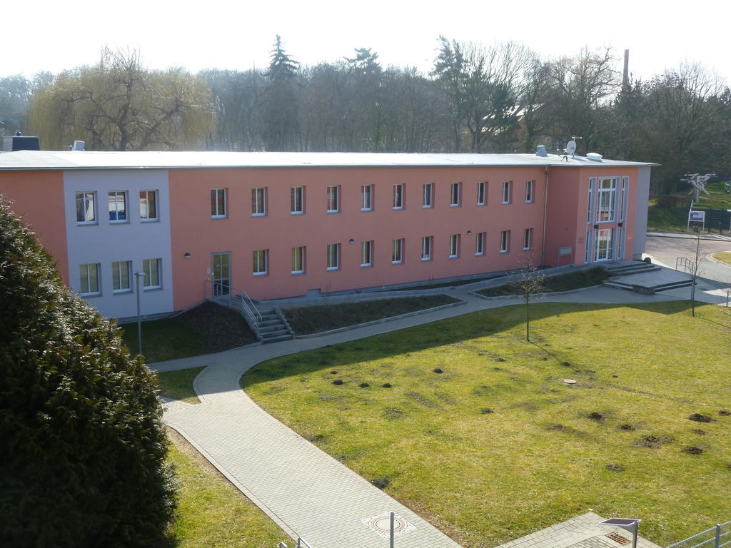 Sport Tourist Hostel Вайсенфельс Экстерьер фото